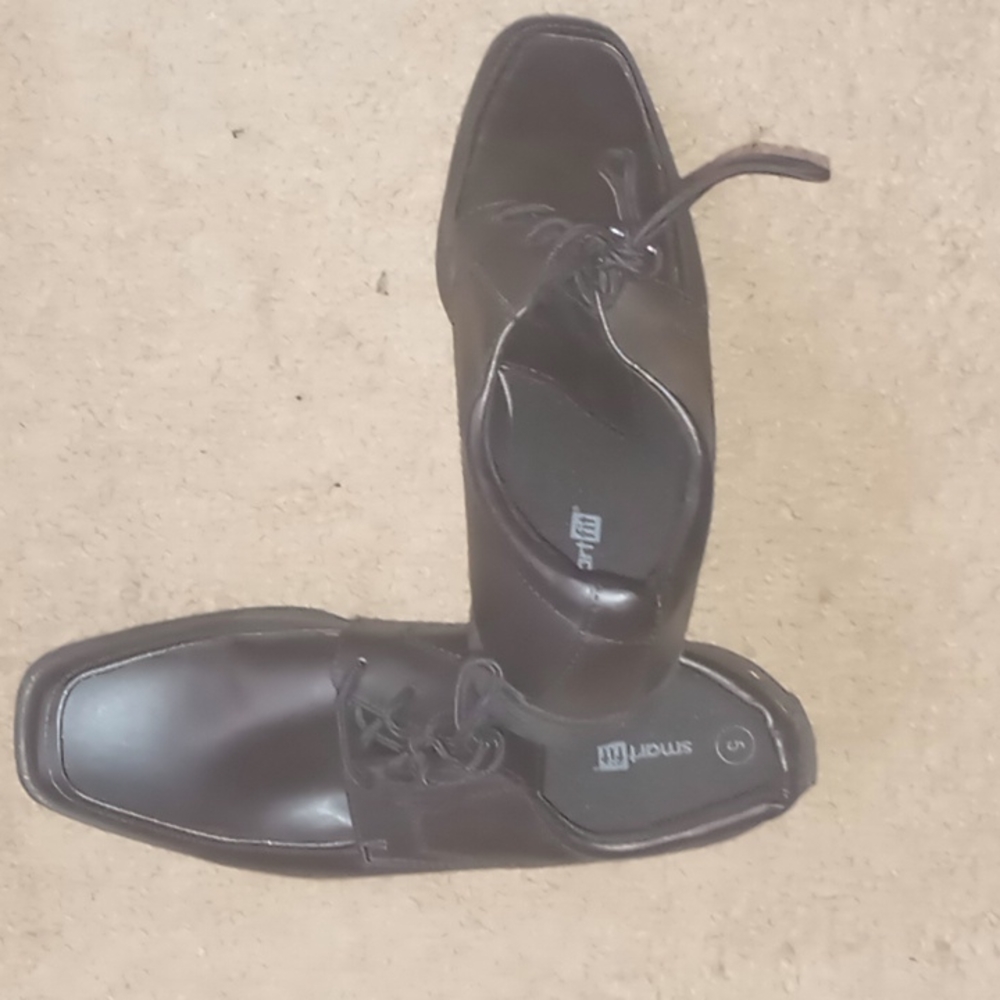 Shoes - Picture 3 of 3